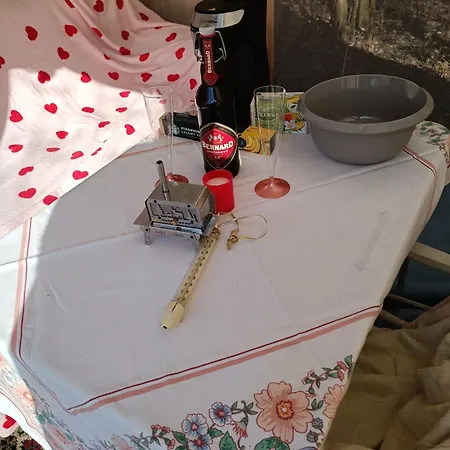 Praha Glamping Nucice 380 Luksustelt Loděnice
