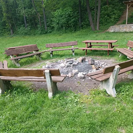 Campismo de Luxo Praha Glamping Loděnice